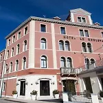 Le Boulevard Otel