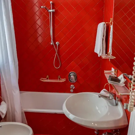 Le Boulevard Hotel