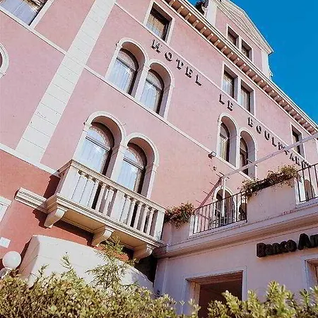 Le Boulevard Hotel
