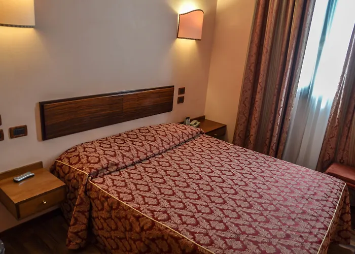 Le Boulevard Hotel 4*