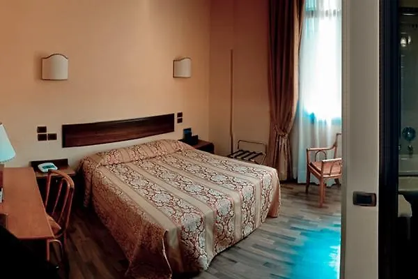 Le Boulevard 4*